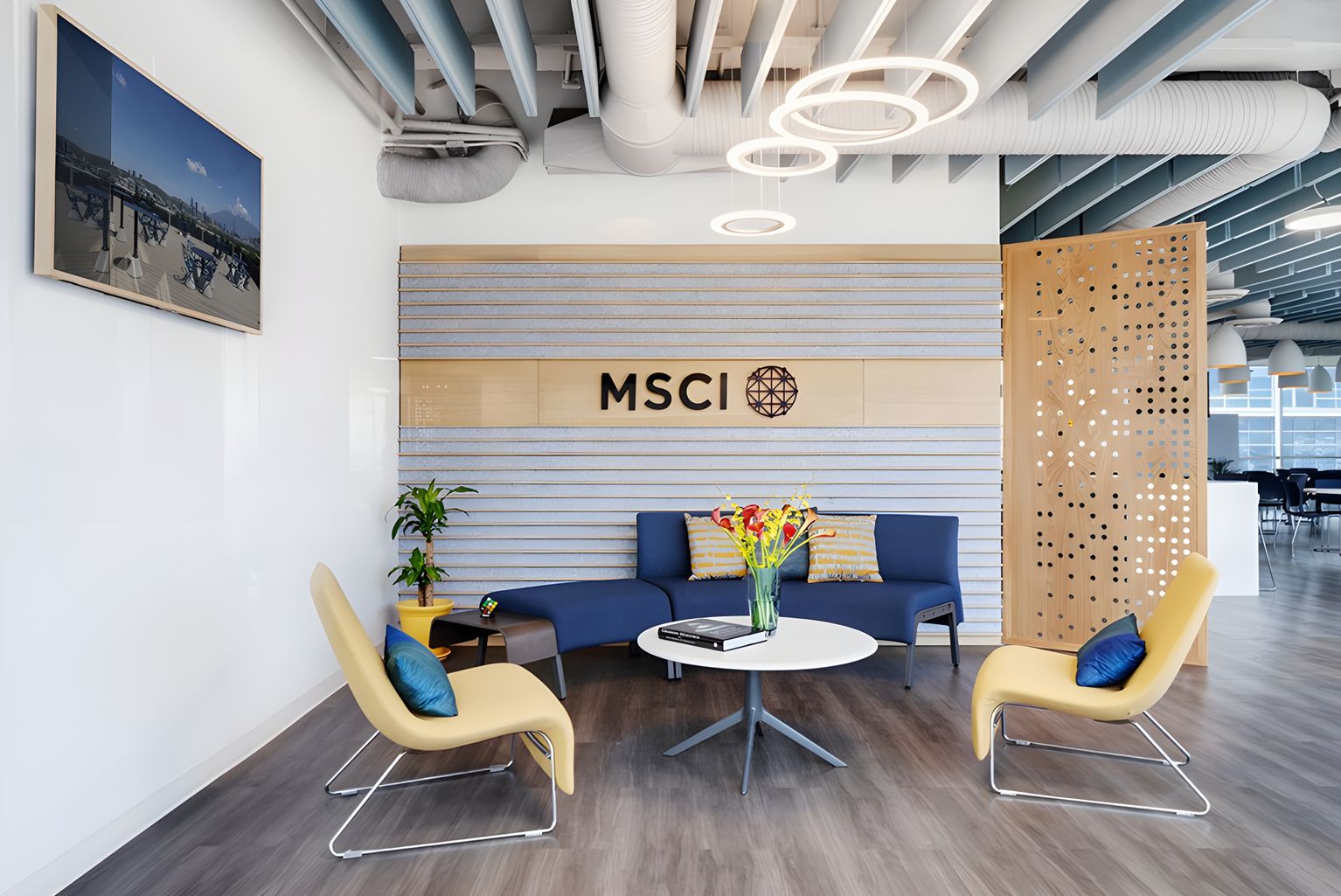 Monterrey MSCI Office - Colourful and inviting reception